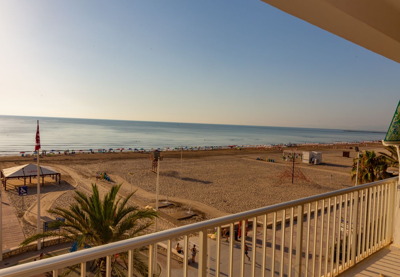 Apartment in Cullera - Cullera Beachfront Apartment